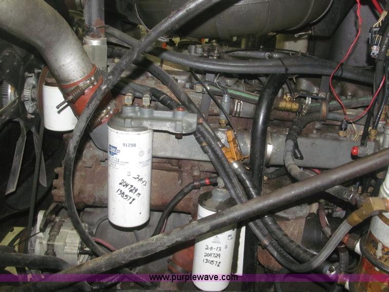 image for item F7207 1992 Mack CH613 silage truck