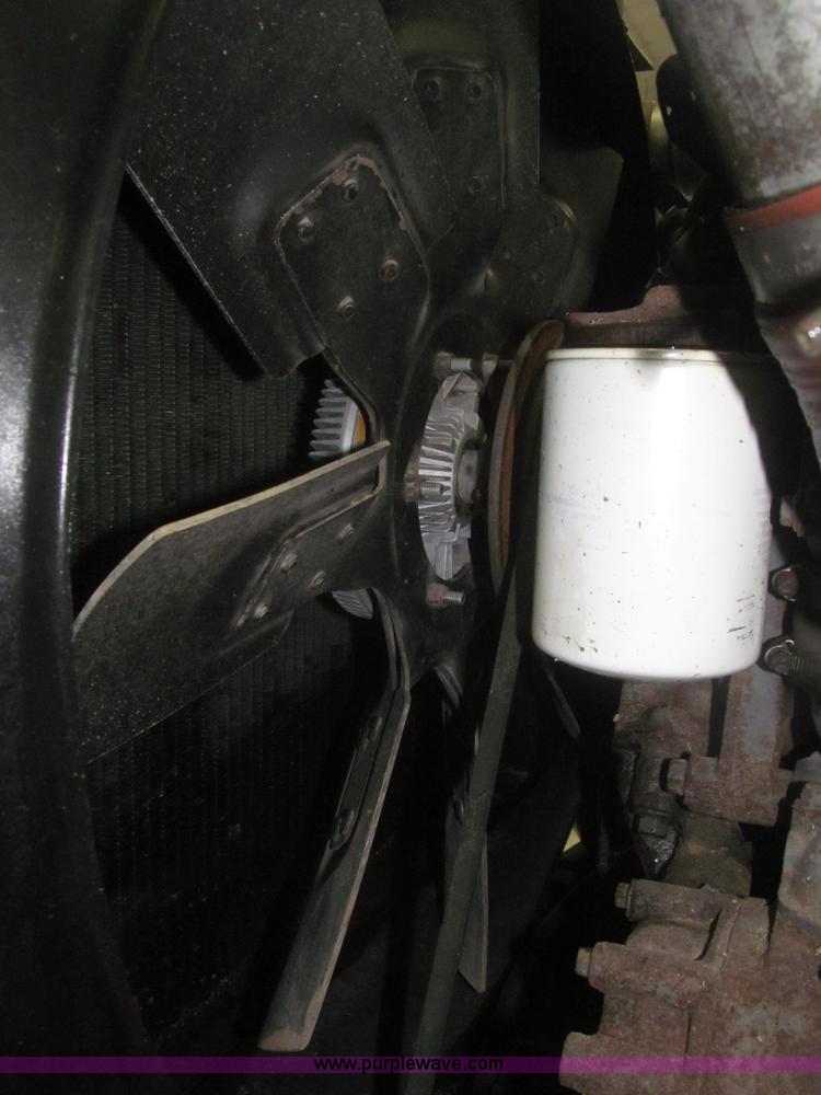 image for item F7207 1992 Mack CH613 silage truck