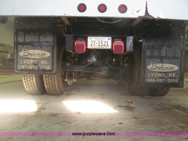 image for item F7207 1992 Mack CH613 silage truck