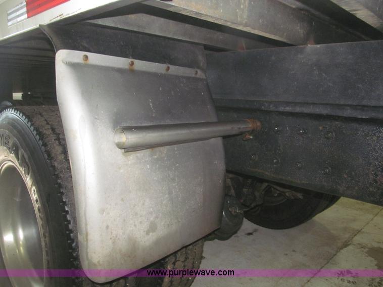 image for item F7207 1992 Mack CH613 silage truck