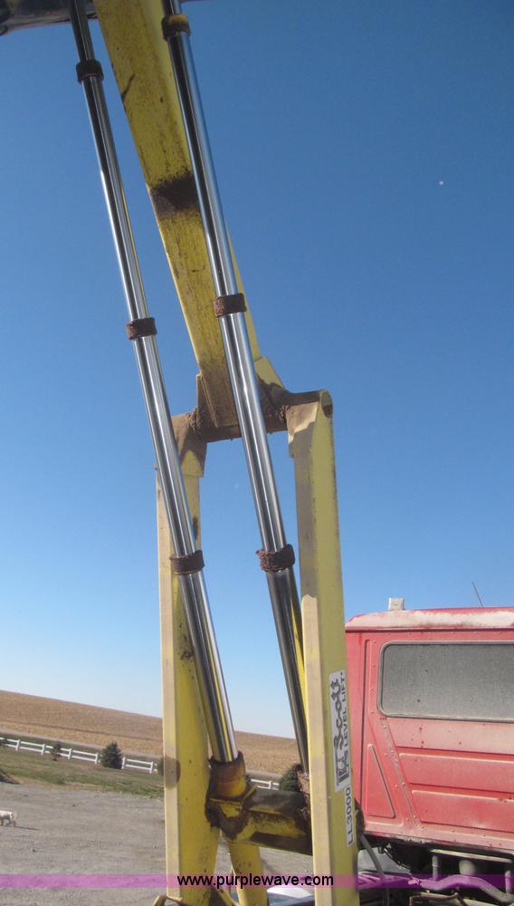 image for item F7207 1992 Mack CH613 silage truck