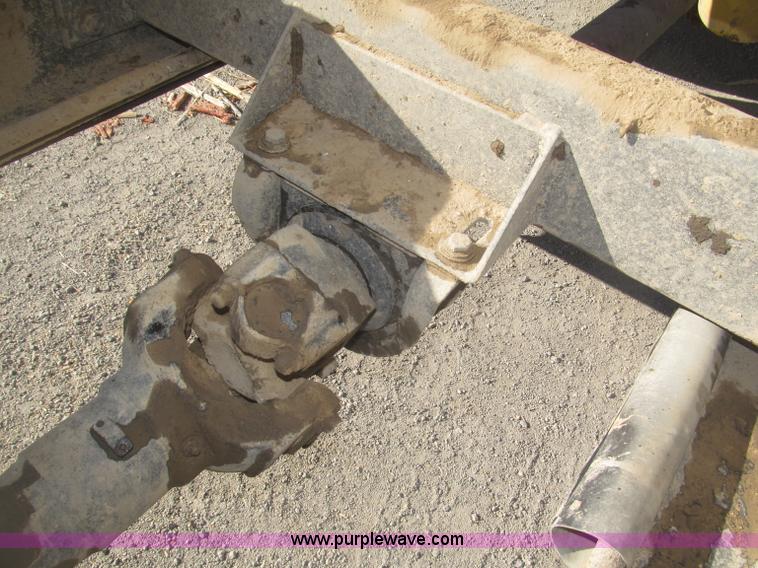 image for item F7207 1992 Mack CH613 silage truck