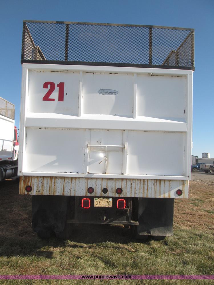 image for item F7208 1993 Mack CH613 silage truck