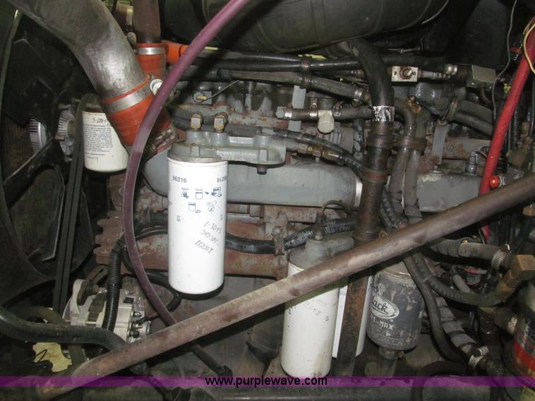 image for item F7208 1993 Mack CH613 silage truck