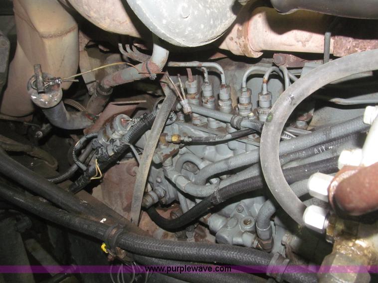 image for item F7208 1993 Mack CH613 silage truck