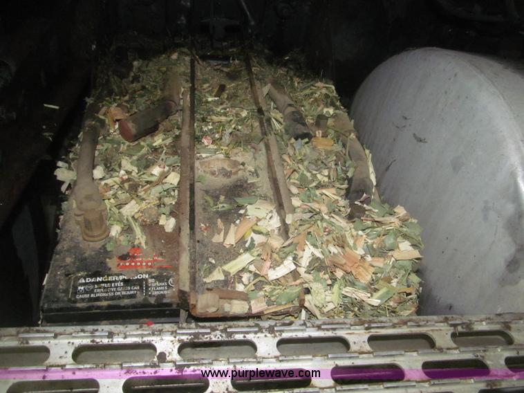 image for item F7208 1993 Mack CH613 silage truck