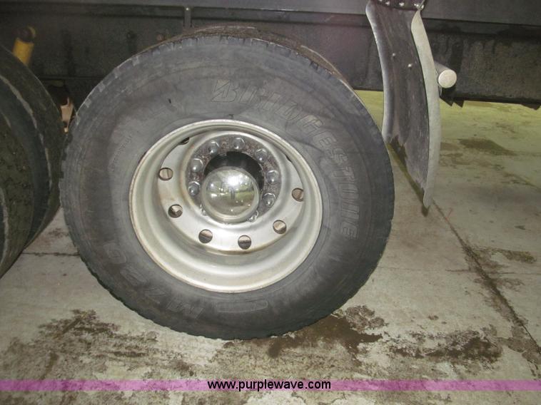 image for item F7208 1993 Mack CH613 silage truck