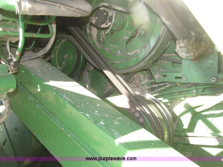 image for item F7209 1982 John Deere 6620 combine