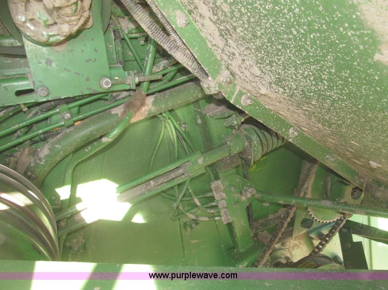 image for item F7209 1982 John Deere 6620 combine