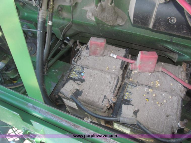 image for item F7209 1982 John Deere 6620 combine