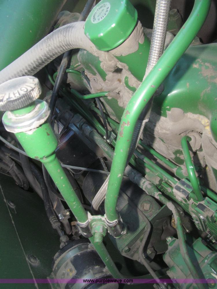 image for item F7209 1982 John Deere 6620 combine