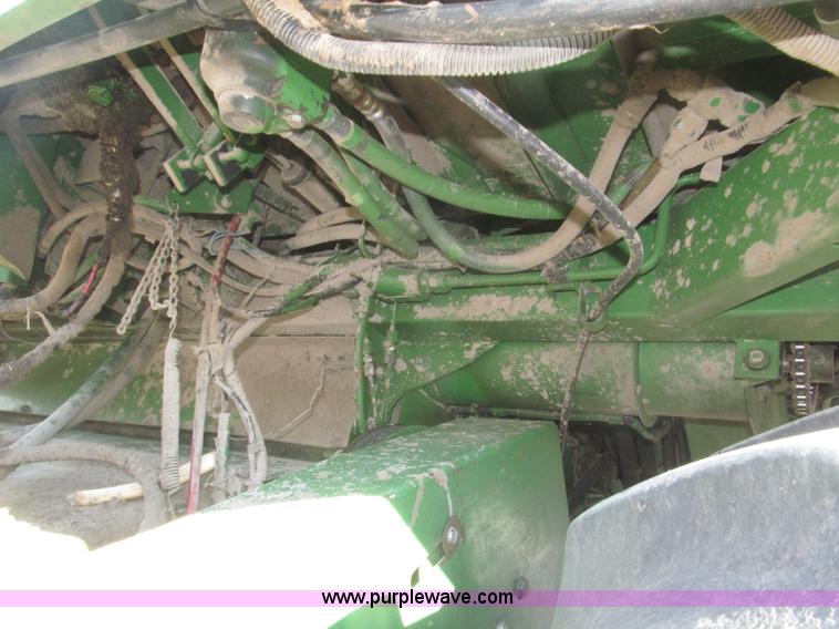image for item F7209 1982 John Deere 6620 combine