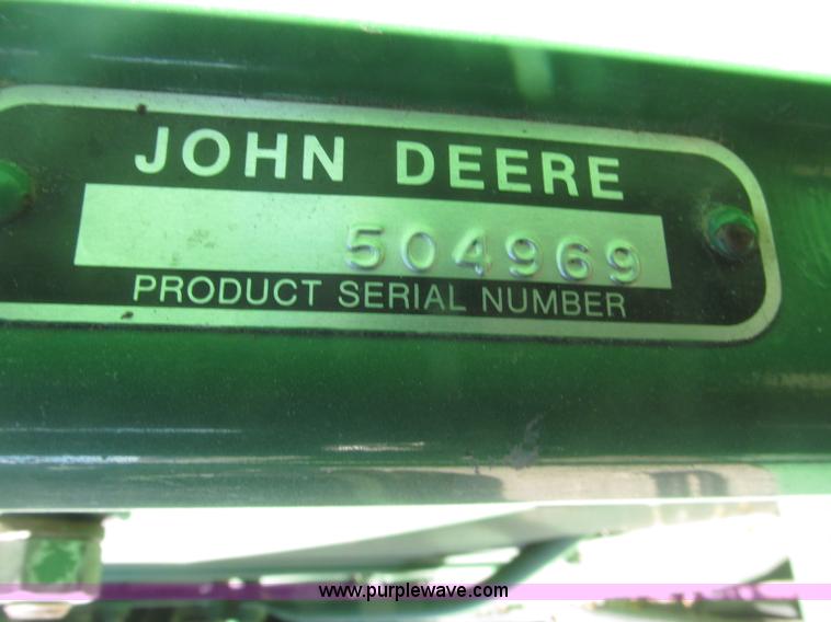 image for item F7209 1982 John Deere 6620 combine