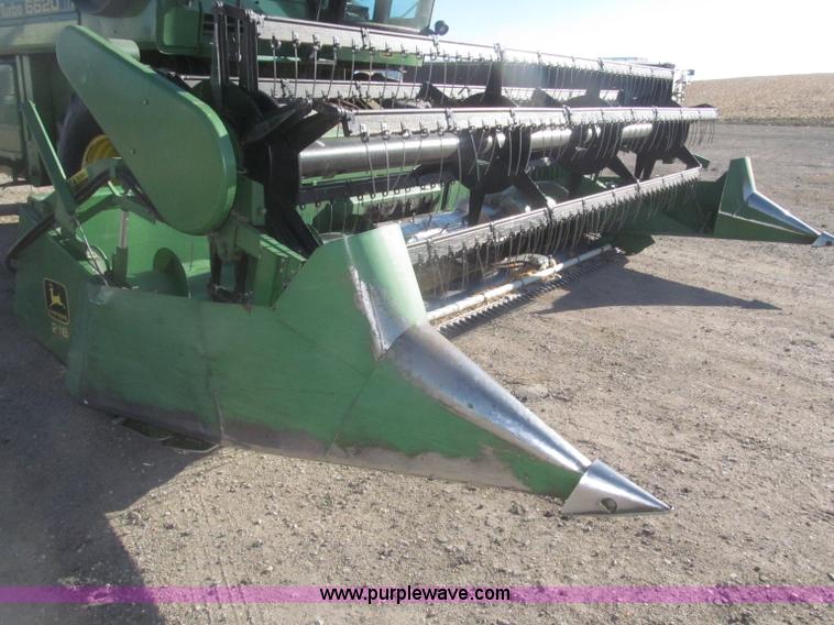 image for item F7209 1982 John Deere 6620 combine