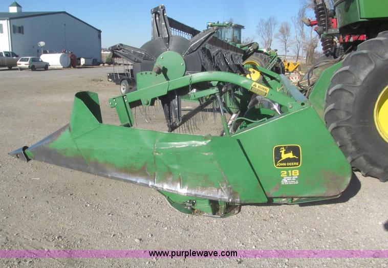 image for item F7209 1982 John Deere 6620 combine