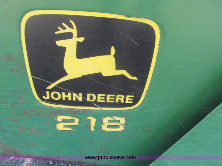 image for item F7209 1982 John Deere 6620 combine