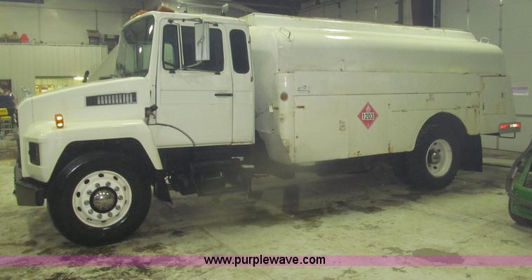 image for item F7212 1990 Mack CS300P Ext. Cab fuel truck