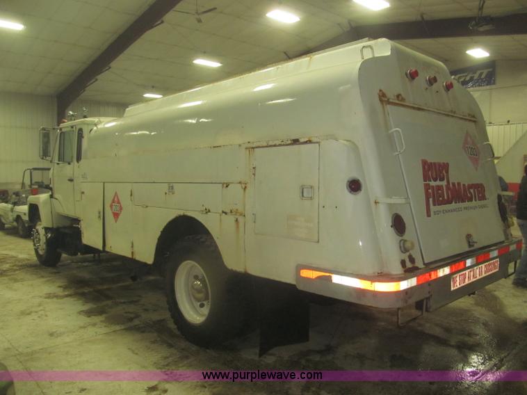 image for item F7212 1990 Mack CS300P Ext. Cab fuel truck