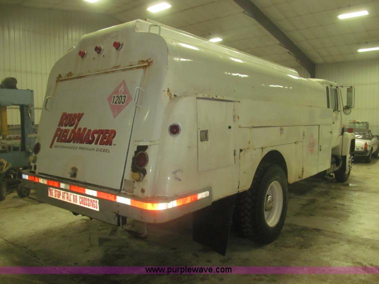 image for item F7212 1990 Mack CS300P Ext. Cab fuel truck