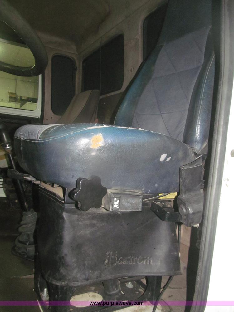 image for item F7212 1990 Mack CS300P Ext. Cab fuel truck