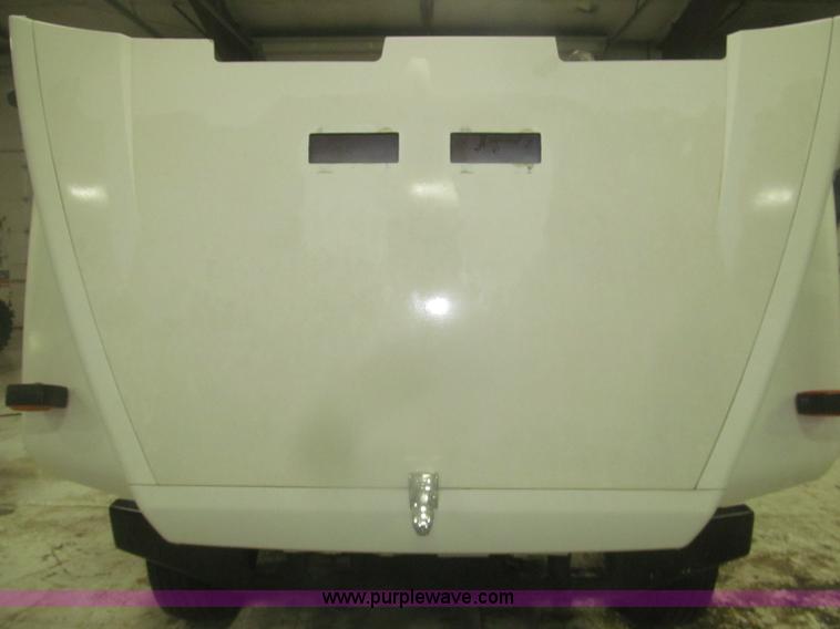 image for item F7212 1990 Mack CS300P Ext. Cab fuel truck