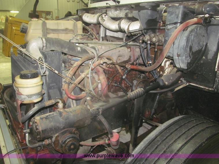 image for item F7212 1990 Mack CS300P Ext. Cab fuel truck