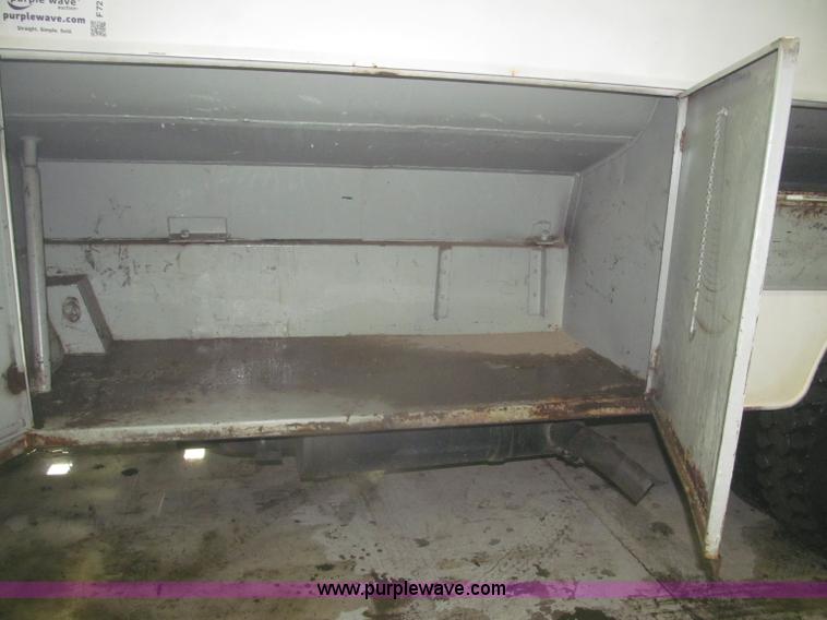 image for item F7212 1990 Mack CS300P Ext. Cab fuel truck