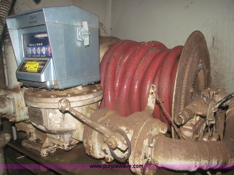 image for item F7212 1990 Mack CS300P Ext. Cab fuel truck