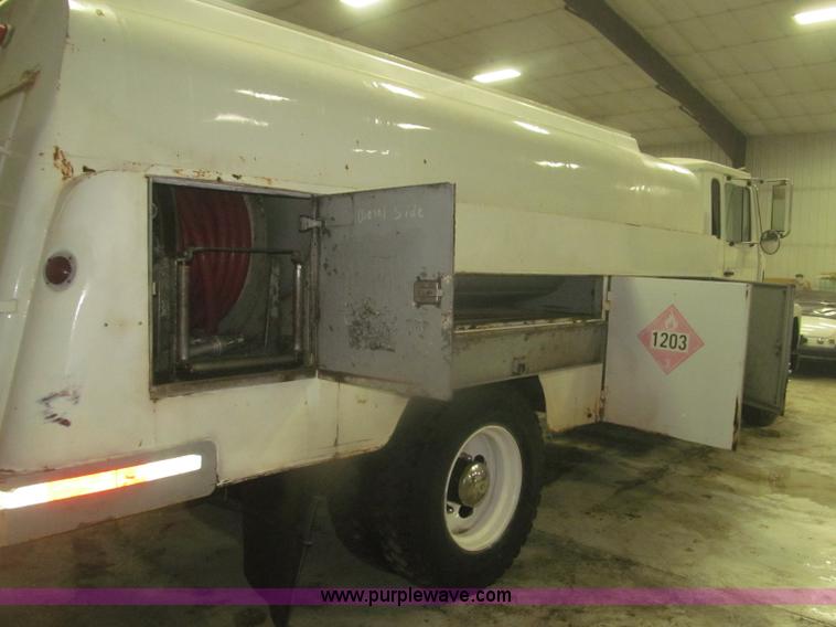 image for item F7212 1990 Mack CS300P Ext. Cab fuel truck