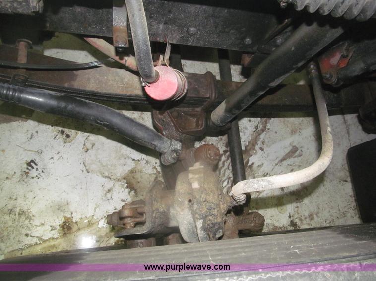 image for item F7212 1990 Mack CS300P Ext. Cab fuel truck