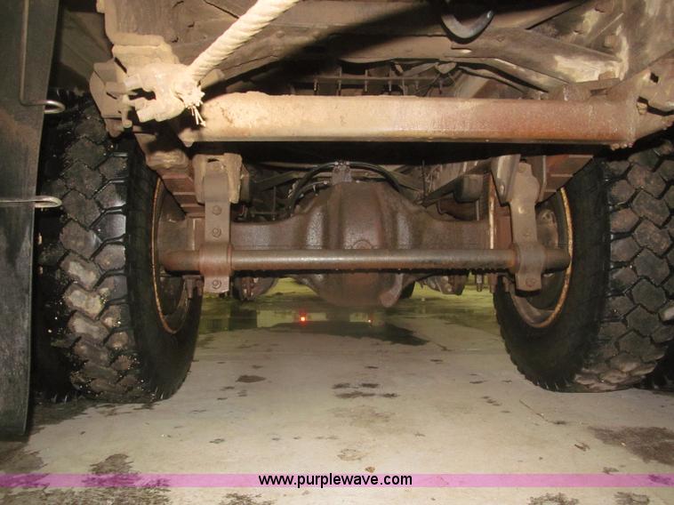 image for item F7212 1990 Mack CS300P Ext. Cab fuel truck