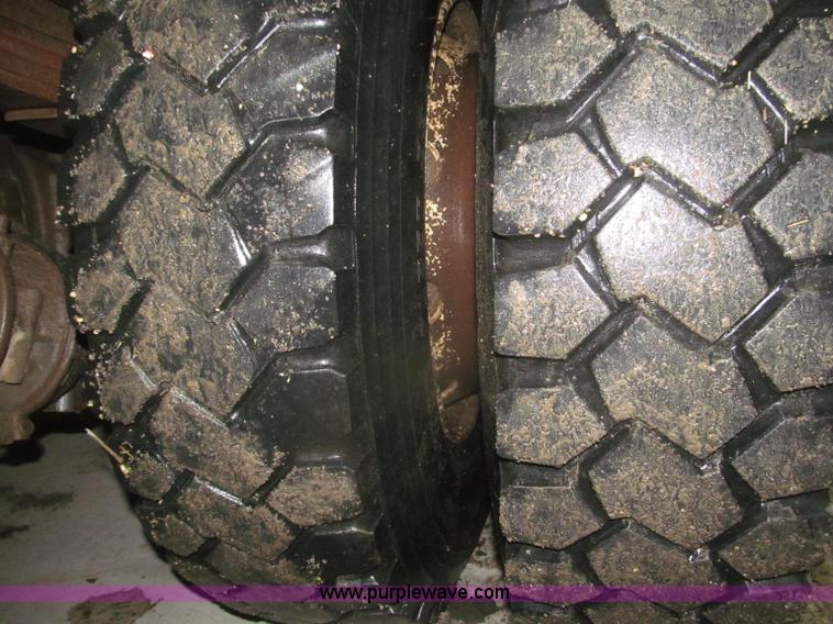 image for item F7212 1990 Mack CS300P Ext. Cab fuel truck