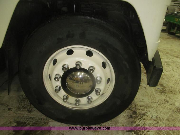 image for item F7212 1990 Mack CS300P Ext. Cab fuel truck