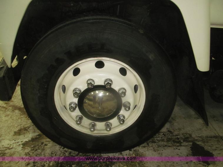 image for item F7212 1990 Mack CS300P Ext. Cab fuel truck