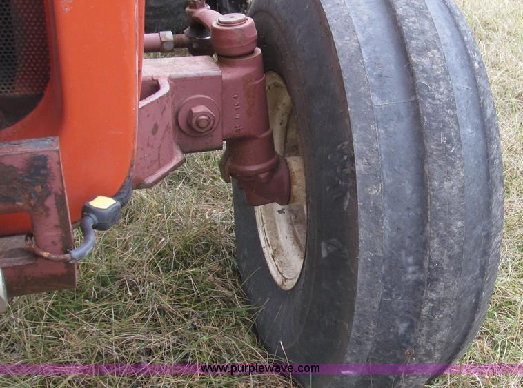 image for item G2207 1974 Allis Chalmers 7040 tractor