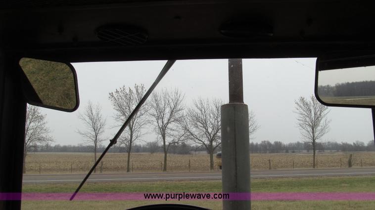 image for item G2207 1974 Allis Chalmers 7040 tractor