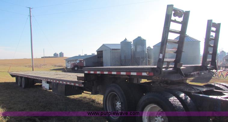 image for item G4397 1998 Perry 48' equipment trailer