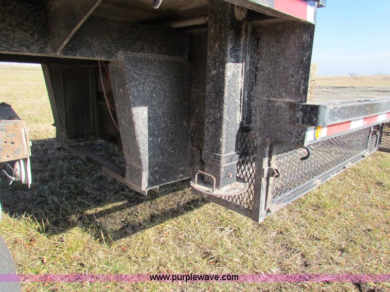 image for item G4397 1998 Perry 48' equipment trailer