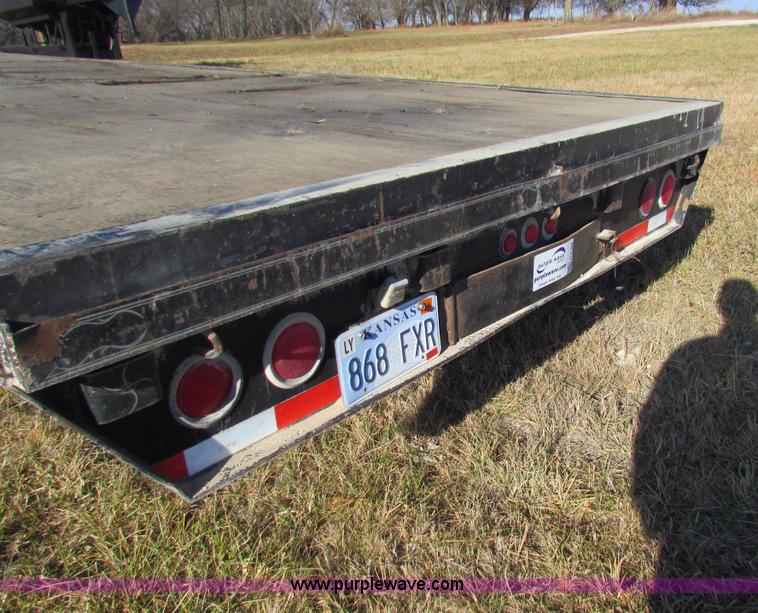 image for item G4397 1998 Perry 48' equipment trailer