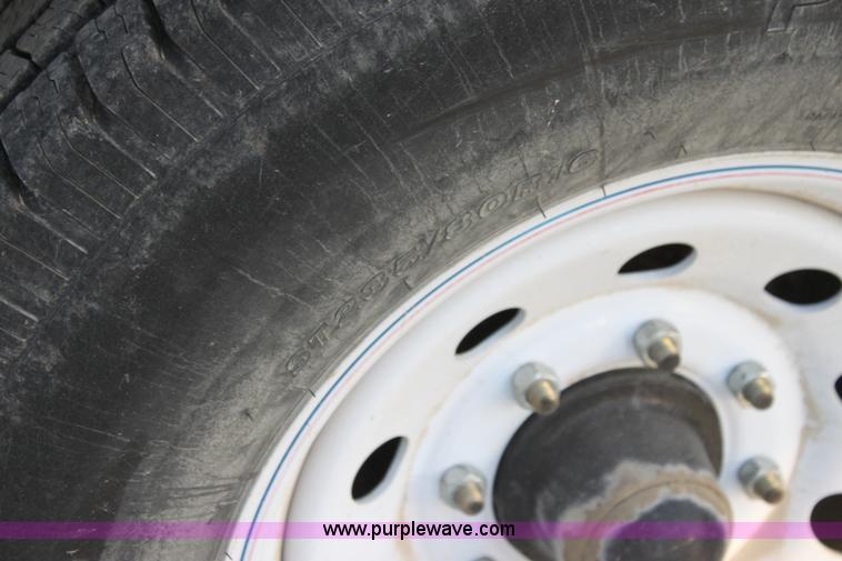 image for item G4422 Patriot 220 seed tender