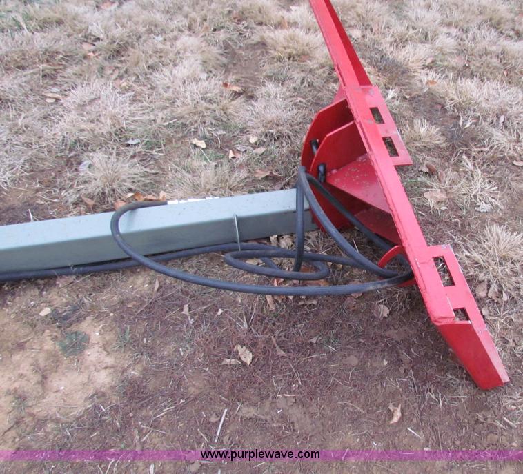 image for item G4429 2012 DWM high reach hydro saw