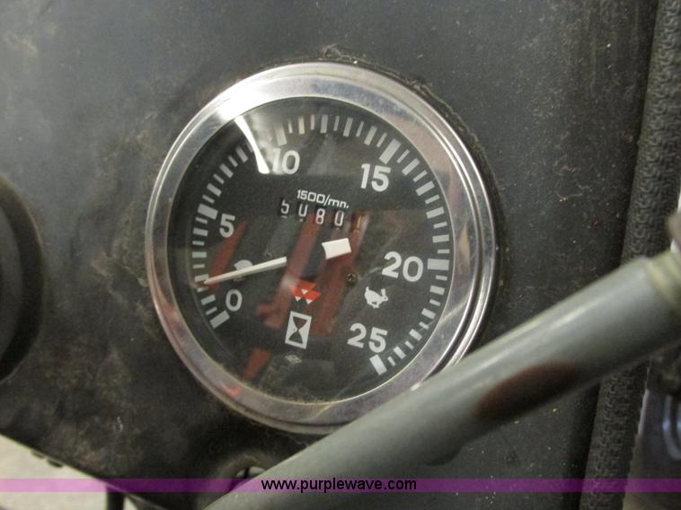 image for item G9187 1995 Massey-Ferguson 283 tractor