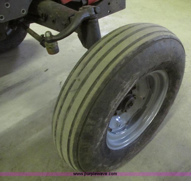 image for item G9187 1995 Massey-Ferguson 283 tractor