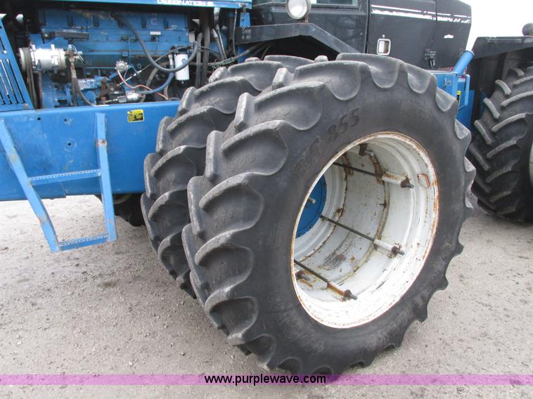 image for item G9192 1991 Ford 846 Versatile 4WD tractor