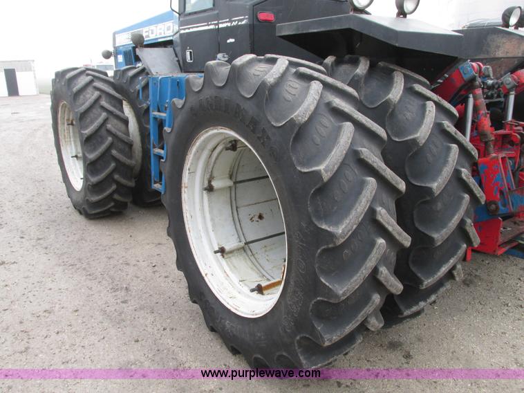 image for item G9192 1991 Ford 846 Versatile 4WD tractor