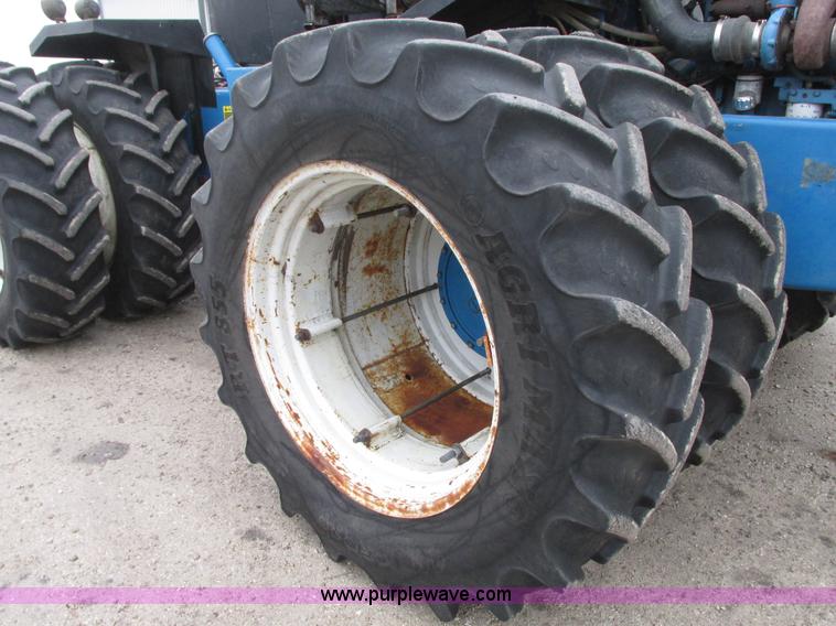 image for item G9192 1991 Ford 846 Versatile 4WD tractor