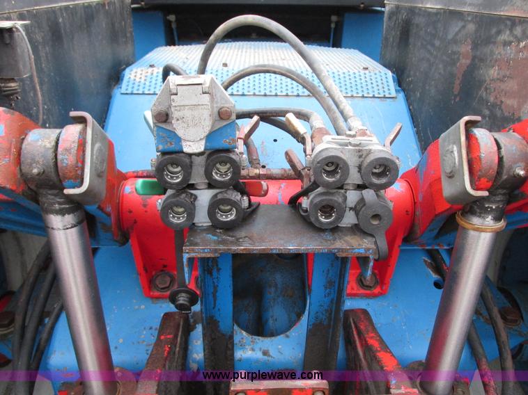 image for item G9192 1991 Ford 846 Versatile 4WD tractor