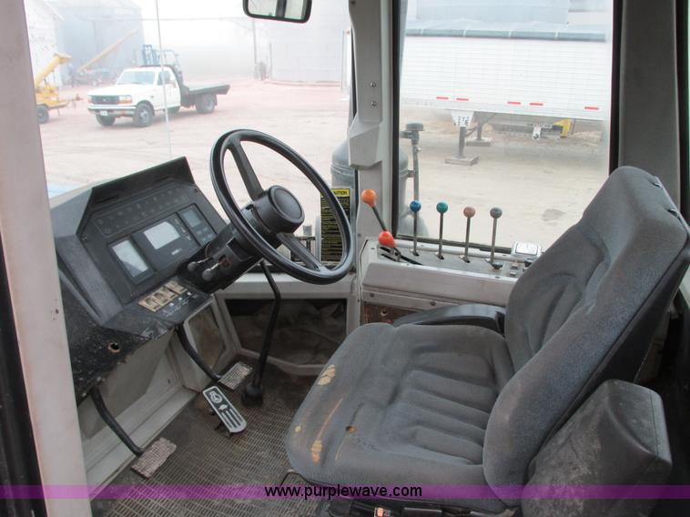 image for item G9192 1991 Ford 846 Versatile 4WD tractor