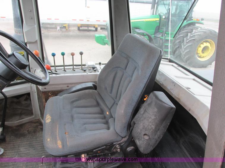 image for item G9192 1991 Ford 846 Versatile 4WD tractor