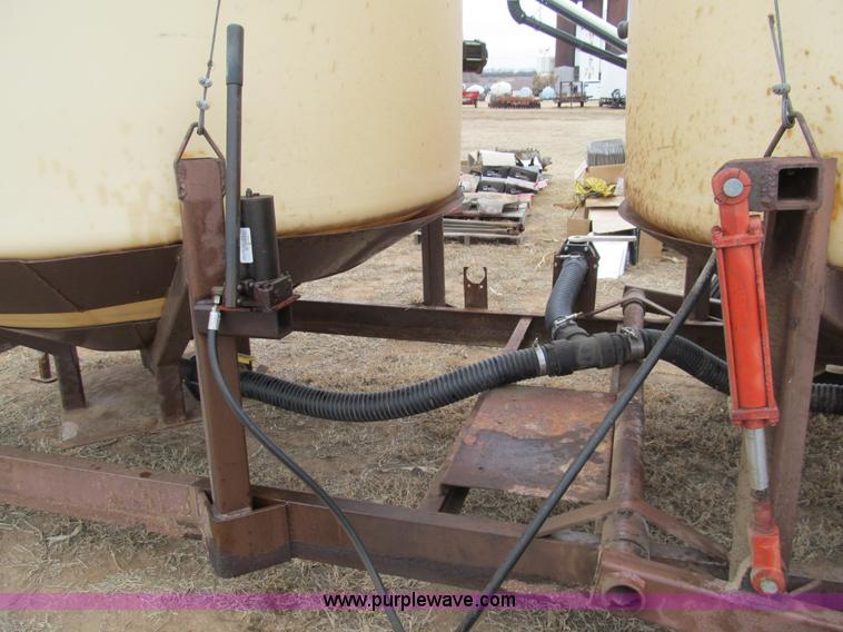 image for item G9692 Dual poly tank trailer